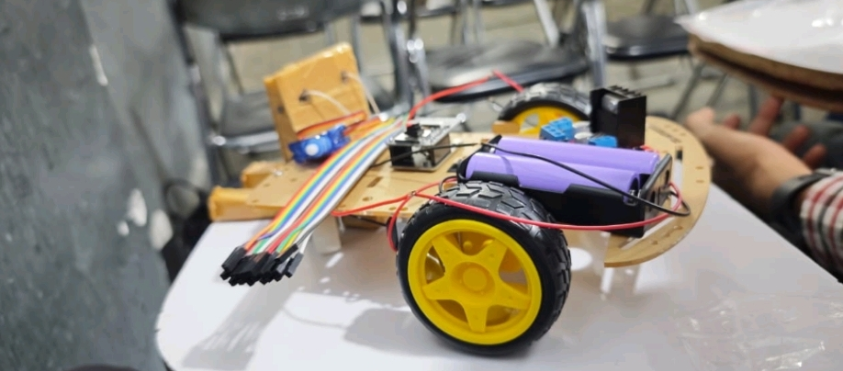 Robot Forklift Otonom ESP32-CAM