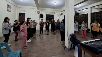 Suasana Latihan Rutin Paduan Suara